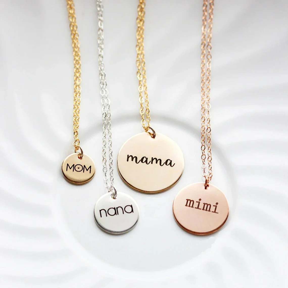 Nomes gravados personalizados  - Birth Flower Necklace avaliação e preço